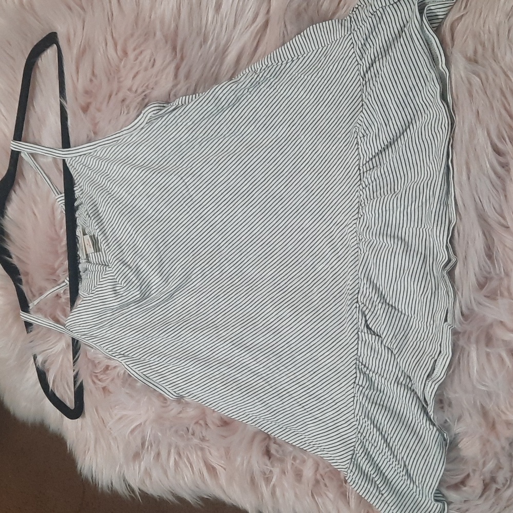 Mossimo striped flowy tank size small